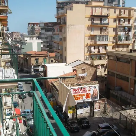 Trivani Perez * Palermo